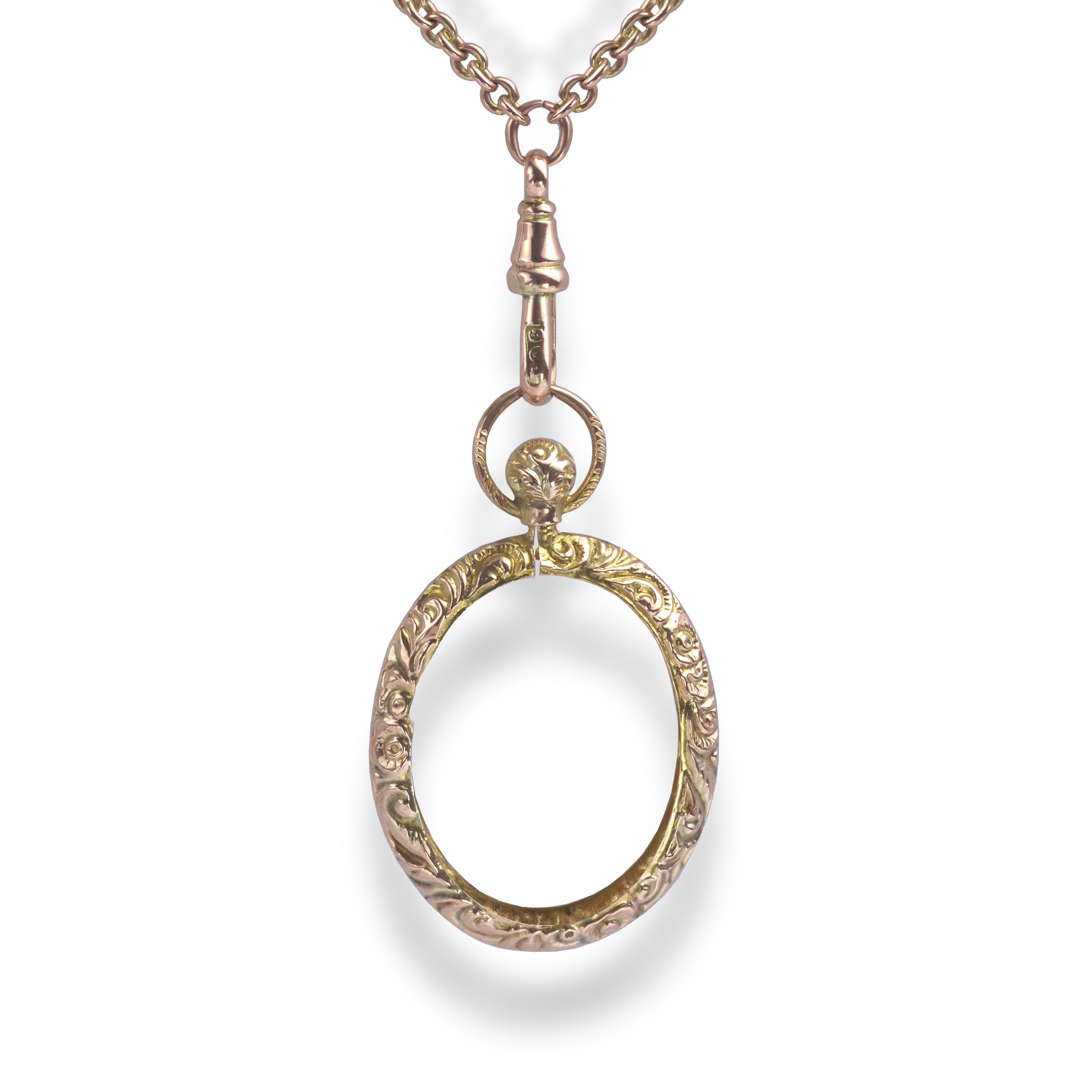 Close up view of the Oval picture frame on the Gold long guard chain