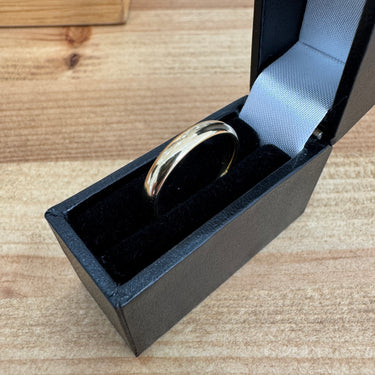 18ct Yellow Gold 3mm Pre-Loved Wedding Ring