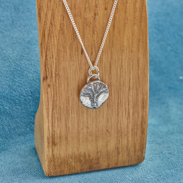 Alternative view of the Isle of Wight Red Seaweed Necklace
