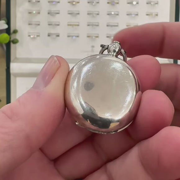 Silver sovereign holder 1904 Chester video