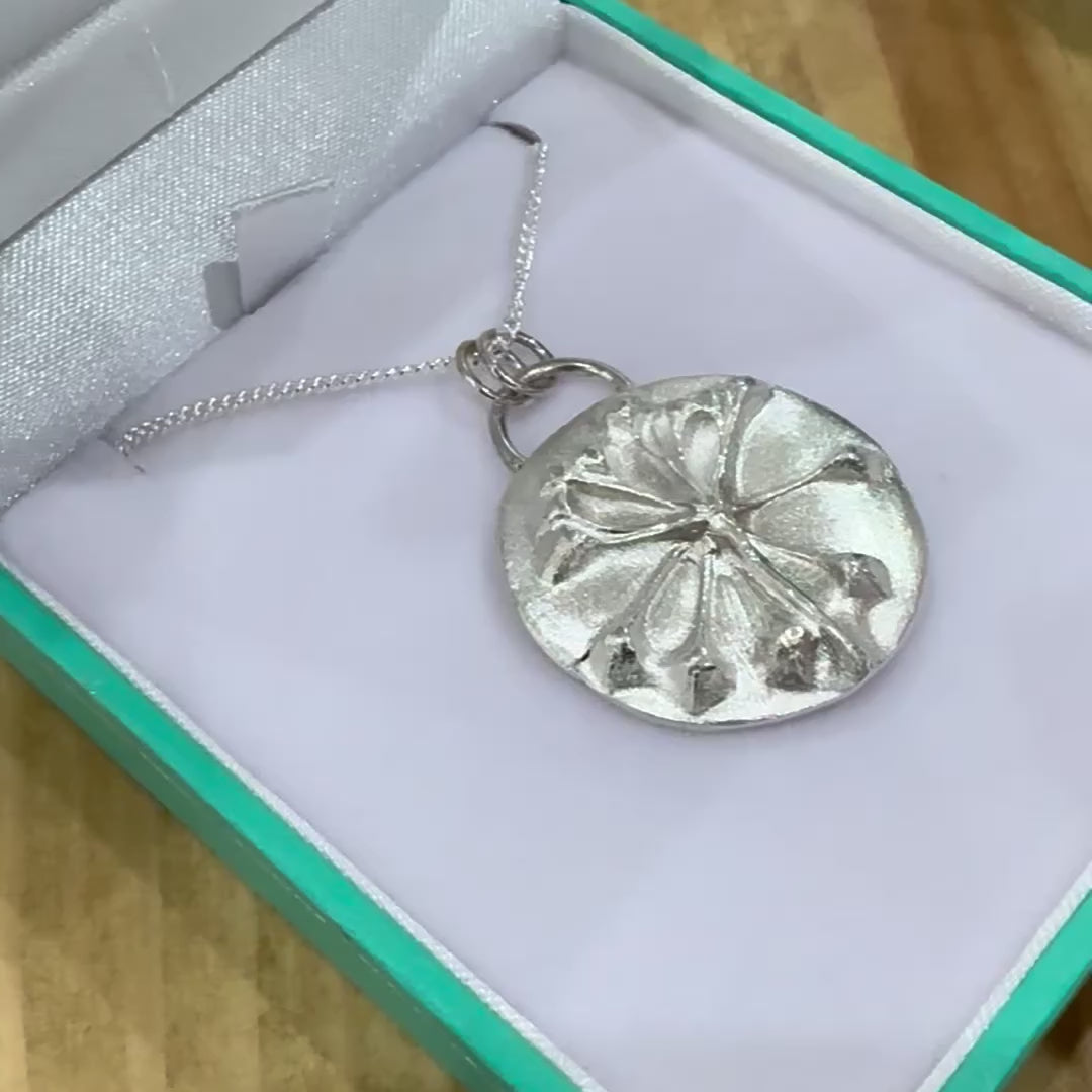 Silver Ivy Necklace Video