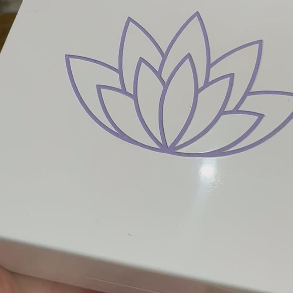 Isle of wight gold cutout necklace in box video