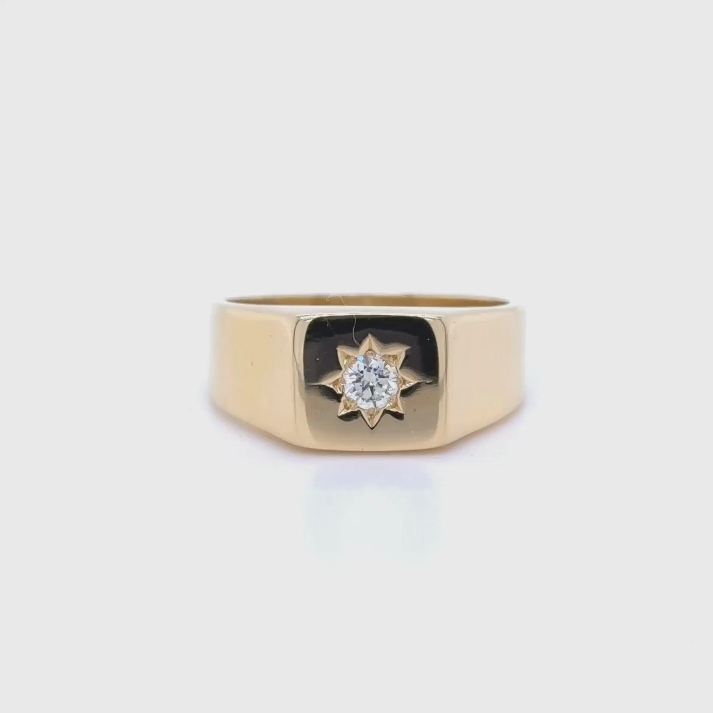 Men's 18ct yellow gold diamond signet ring video