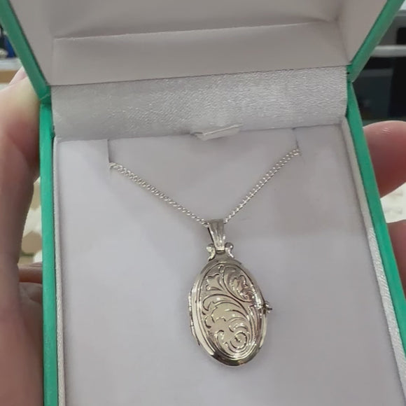 Vintage K&L Sterling Silver Oval Photo Locket & 925 Silver Chain