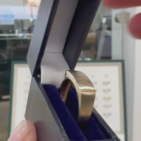 Brushed finish signet ring video