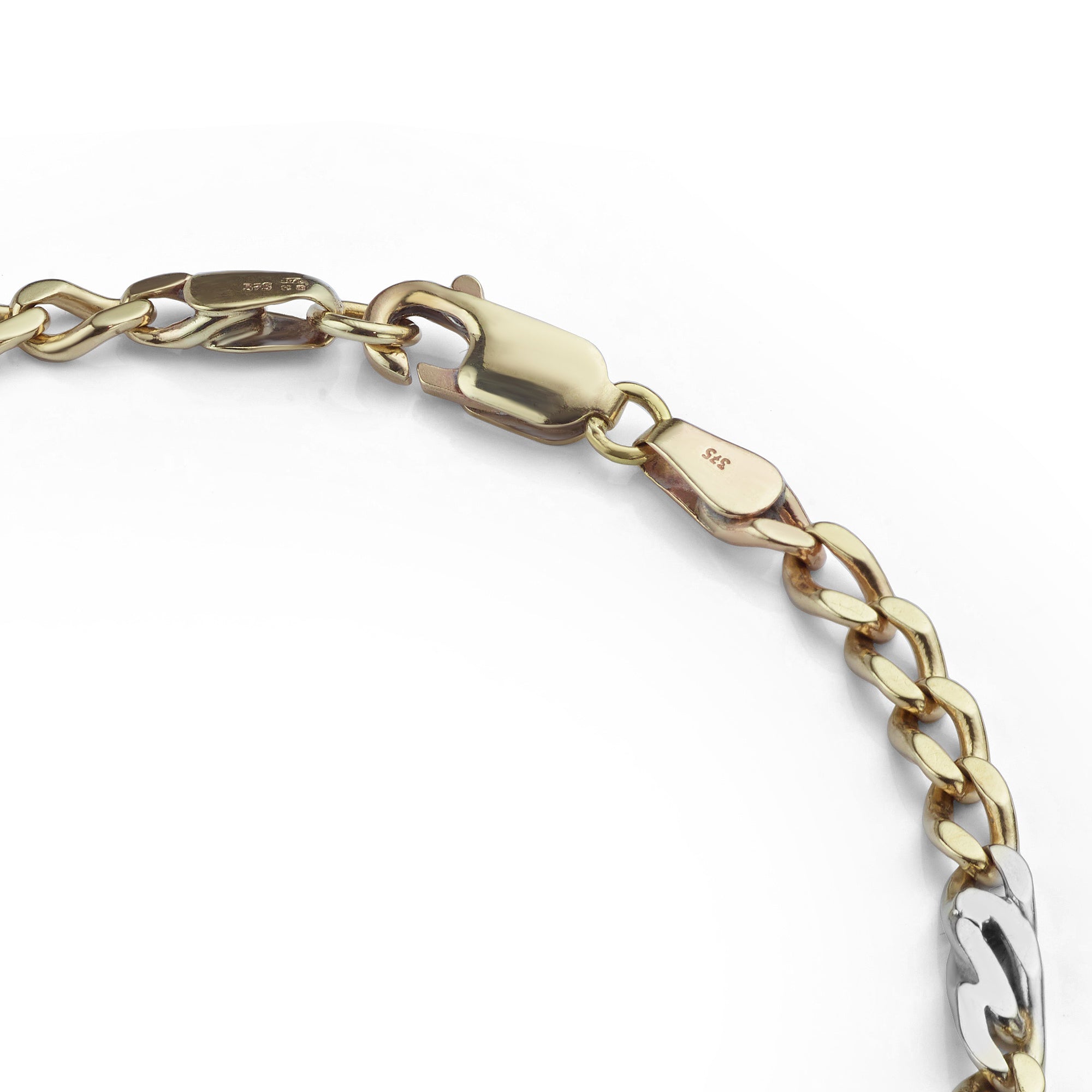 Close up view of the yellow and white gold bracelet